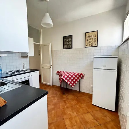 Ampio Con Terrazza A Appartamento