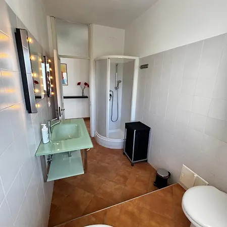 Appartamento Ampio Con Terrazza A *