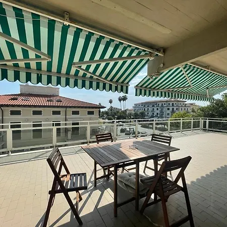 La Terrazza Sul Mare 아파트 *